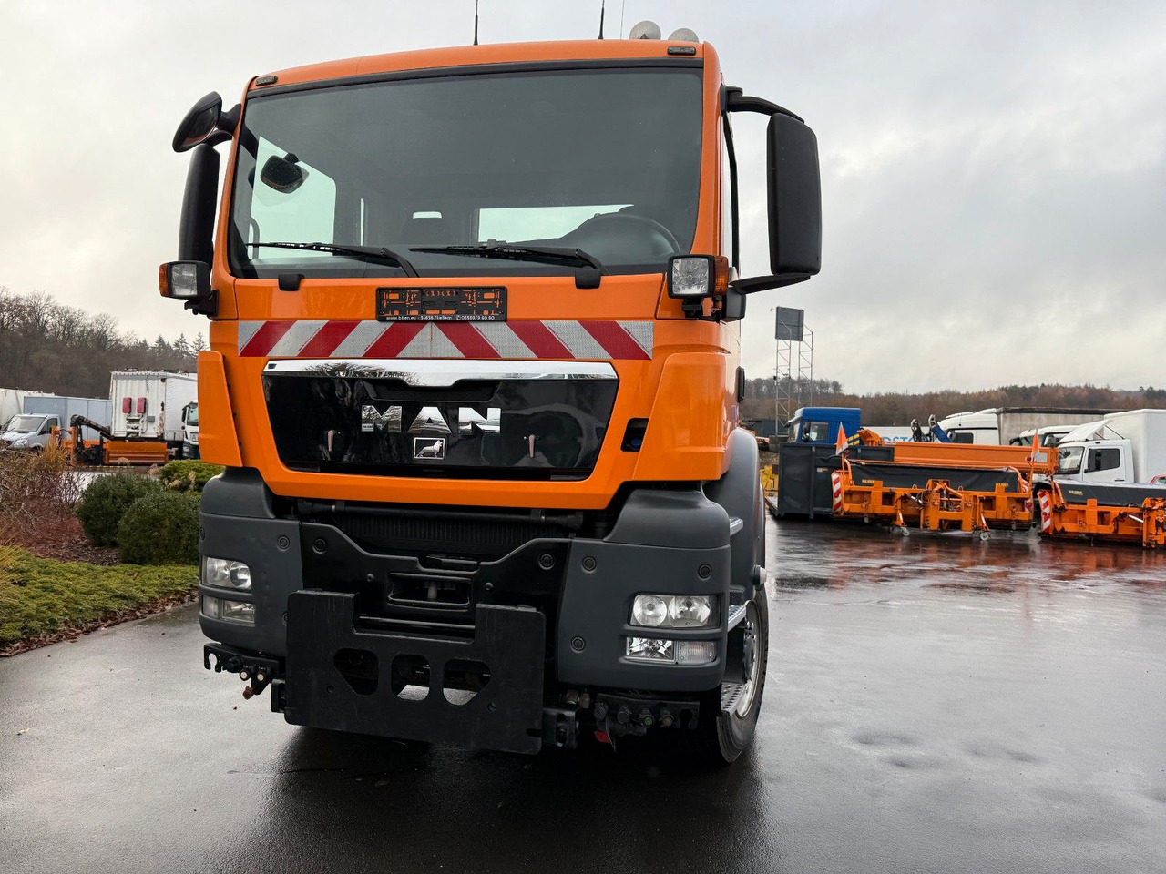 MAN TGS 18.360 4x4 Winterdienst Meiller Fahrgestell - الشاسيه شاحنة: صور 4 MAN TGS 18.360 4x4 Winterdienst Meiller Fahrgestell - الشاسيه شاحنة: صور 4