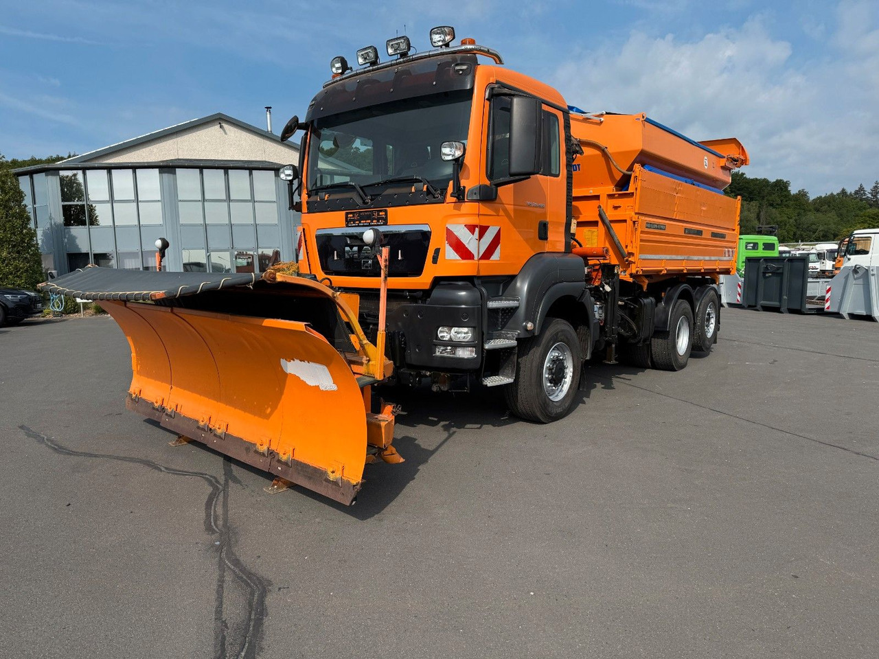 MAN TGS 28.400 6x4-4 BL Kipper / Kran / Winterdienst - قلابات, شاحنة كرين: صور 1 MAN TGS 28.400 6x4-4 BL Kipper / Kran / Winterdienst - قلابات, شاحنة كرين: صور 1