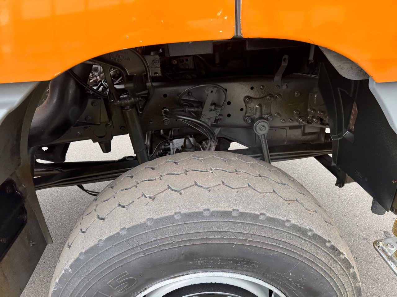 Mercedes-Benz Actros 1831 4x4 Kipper - Kran- Kupplung- Blattfe - قلابات, شاحنة كرين: صور 4 Mercedes-Benz Actros 1831 4x4 Kipper - Kran- Kupplung- Blattfe - قلابات, شاحنة كرين: صور 4