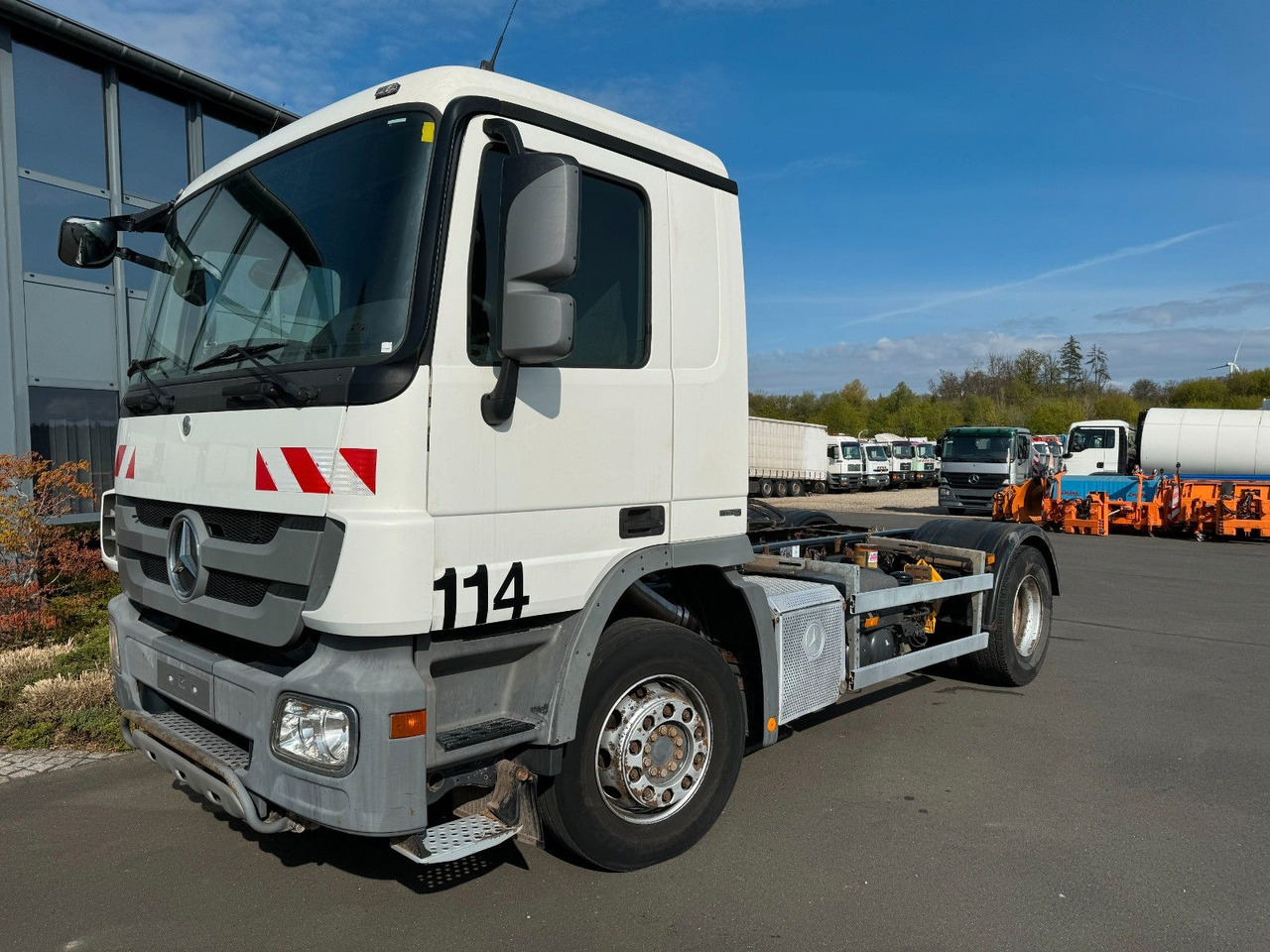 Mercedes-Benz Actros 1832 MP 3 Mercedes-Benz Actros 1832 MP 3 - الشاسيه شاحنة: صور 1 Mercedes-Benz Actros 1832 MP 3 Mercedes-Benz Actros 1832 MP 3 - الشاسيه شاحنة: صور 1