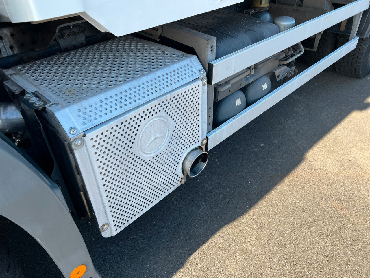 Mercedes-Benz Actros 2532 6x2 MP3 Faun Power Press 524 Mercedes-Benz Actros 2532 6x2 MP3 Faun Power Press 524 - شاحنة القمامة: صور 3 Mercedes-Benz Actros 2532 6x2 MP3 Faun Power Press 524 Mercedes-Benz Actros 2532 6x2 MP3 Faun Power Press 524 - شاحنة القمامة: صور 3