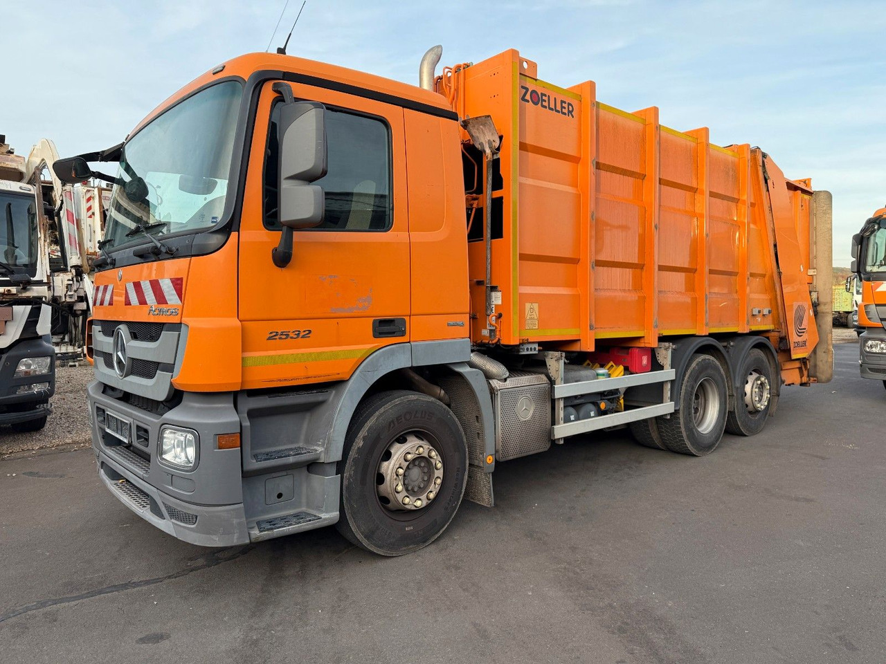 Mercedes-Benz Actros 2532 6x2 Zoeller Medium XL 21 - شاحنة القمامة: صور 1 Mercedes-Benz Actros 2532 6x2 Zoeller Medium XL 21 - شاحنة القمامة: صور 1