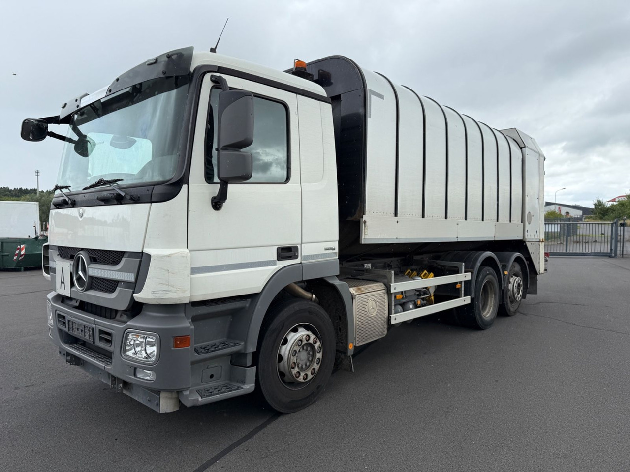 Mercedes-Benz Actros MP3 2532 6x2 Faun Rotorpress 521 - شاحنة القمامة: صور 1 Mercedes-Benz Actros MP3 2532 6x2 Faun Rotorpress 521 - شاحنة القمامة: صور 1