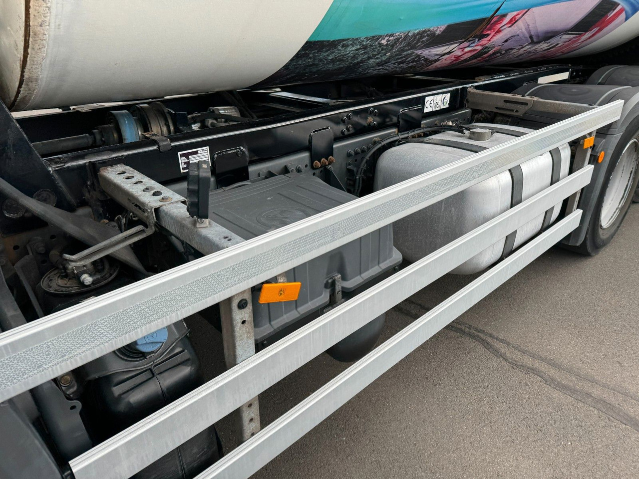 Mercedes-Benz Antos 2533 6x2 Faun Rotopress 520 / Euro 6 Mercedes-Benz Antos 2533 6x2 Faun Rotopress 520 / Euro 6 - شاحنة القمامة: صور 3 Mercedes-Benz Antos 2533 6x2 Faun Rotopress 520 / Euro 6 Mercedes-Benz Antos 2533 6x2 Faun Rotopress 520 / Euro 6 - شاحنة القمامة: صور 3