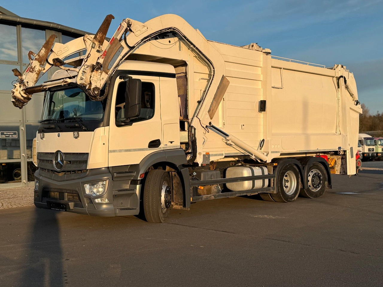 Mercedes-Benz Antos 2533 6x2 Heil Frontlader Waage Funk Mercedes-Benz Antos 2533 6x2 Heil Frontlader Waage Funk - قلابات: صور 1 Mercedes-Benz Antos 2533 6x2 Heil Frontlader Waage Funk Mercedes-Benz Antos 2533 6x2 Heil Frontlader Waage Funk - قلابات: صور 1