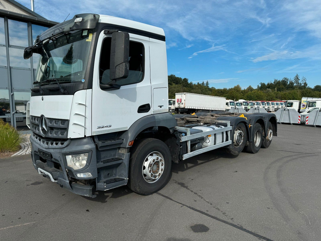 جديد الشاسيه شاحنة Mercedes-Benz Arocs 3243 8x2 Mercedes-Benz Arocs 3243 8x2: صور 6