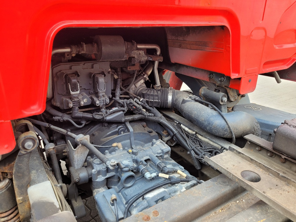 سيارة السحب للتصليح DAF LF 210 FA PLATFORM 2.2017 EURO 6: صور 7