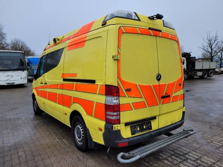 MERCEDES – BENZ SPRINTER 2.2D AMBULANCE (PROFILE) KLIMA 11.2014 EURO 5 - سيارة إسعاف: صور 3 MERCEDES – BENZ SPRINTER 2.2D AMBULANCE (PROFILE) KLIMA 11.2014 EURO 5 - سيارة إسعاف: صور 3