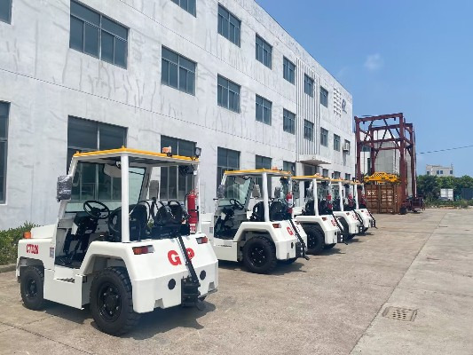 AirBusiness Electric Tractor - جرارات الأمتعة: صور 3 AirBusiness Electric Tractor - جرارات الأمتعة: صور 3
