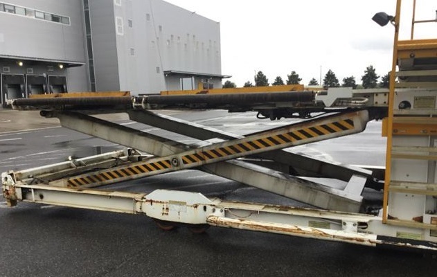 Lower Deck Loader FMC Commander 15 Wide - محملات الحاويات والمنصات النقالة: صور 4 Lower Deck Loader FMC Commander 15 Wide - محملات الحاويات والمنصات النقالة: صور 4