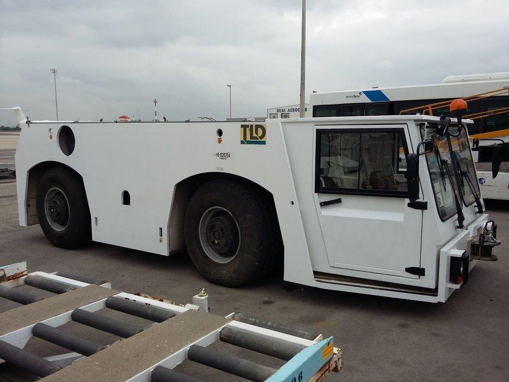 Pushback Tractor TLD TMX400-30 - جرارات الطائرات: صور 3 Pushback Tractor TLD TMX400-30 - جرارات الطائرات: صور 3