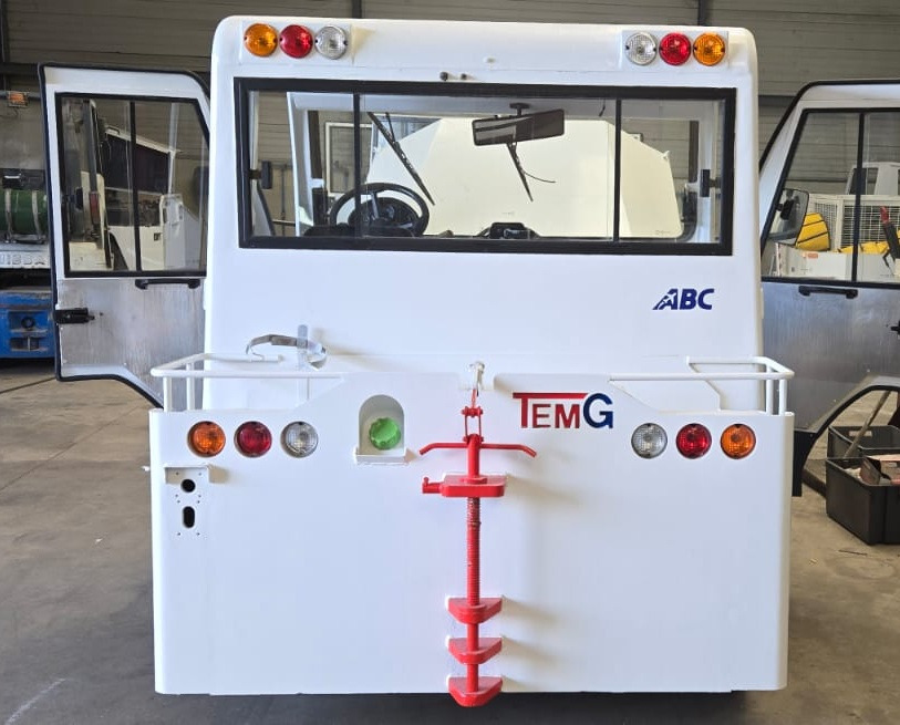 TEMG TRACTOR/DIESEL TG5006 - جرارات الأمتعة: صور 3 TEMG TRACTOR/DIESEL TG5006 - جرارات الأمتعة: صور 3