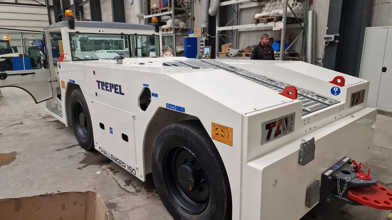 TREPEL Challenger 150 - جرارات الطائرات: صور 2 TREPEL Challenger 150 - جرارات الطائرات: صور 2