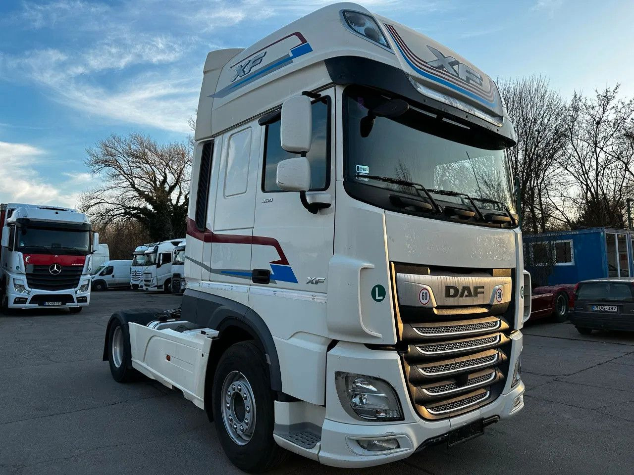 DAF XF 480 SSC Standard - Stand Klima - Frigo - HYVA - شاحنة جرار: صور 2 DAF XF 480 SSC Standard - Stand Klima - Frigo - HYVA - شاحنة جرار: صور 2