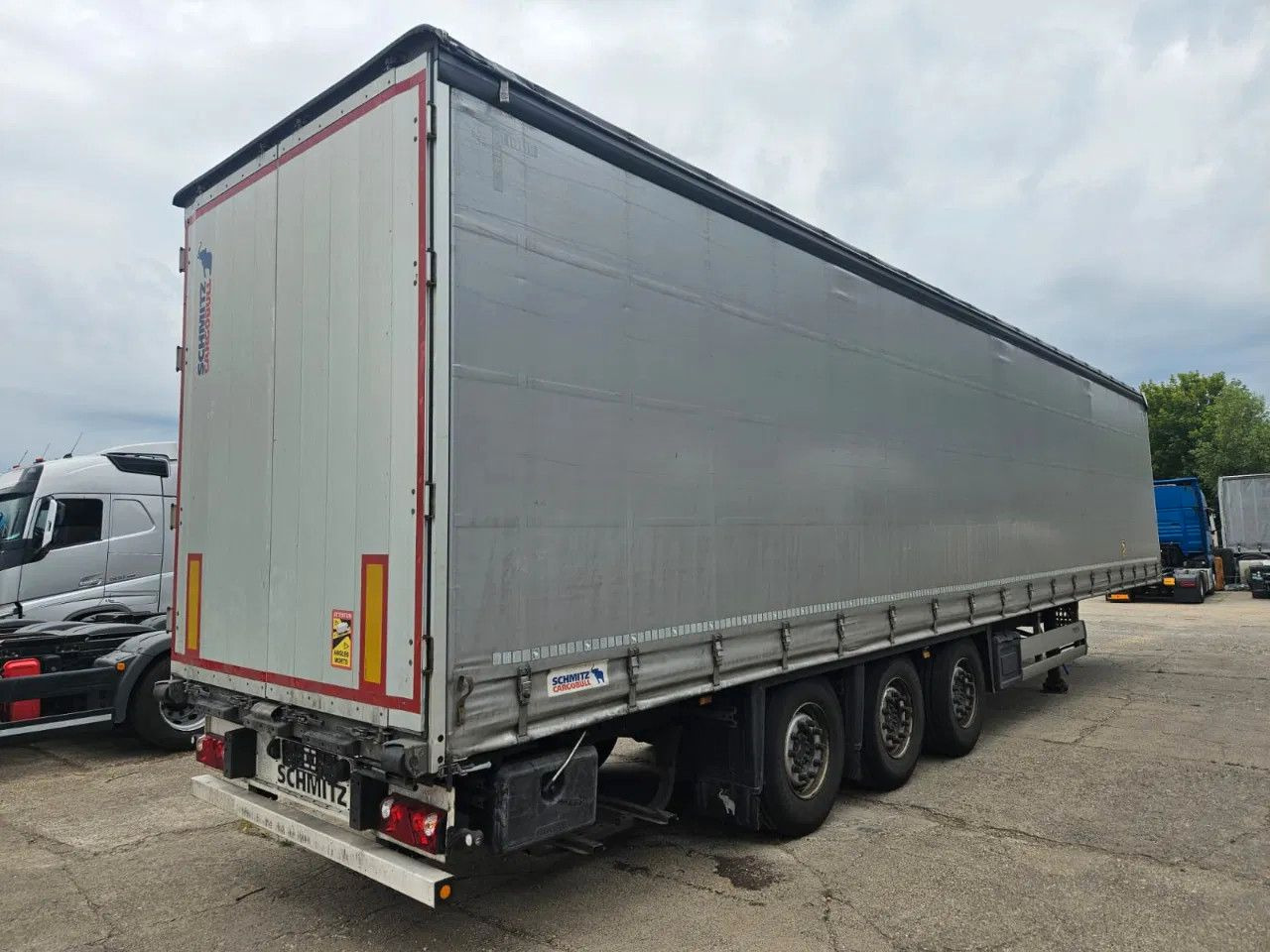 Schmitz Cargobull SCB S3T Standard 3 units! Lifting Axle A&C, XL C - الخيمة نصف مقطورة: صور 4 Schmitz Cargobull SCB S3T Standard 3 units! Lifting Axle A&C, XL C - الخيمة نصف مقطورة: صور 4