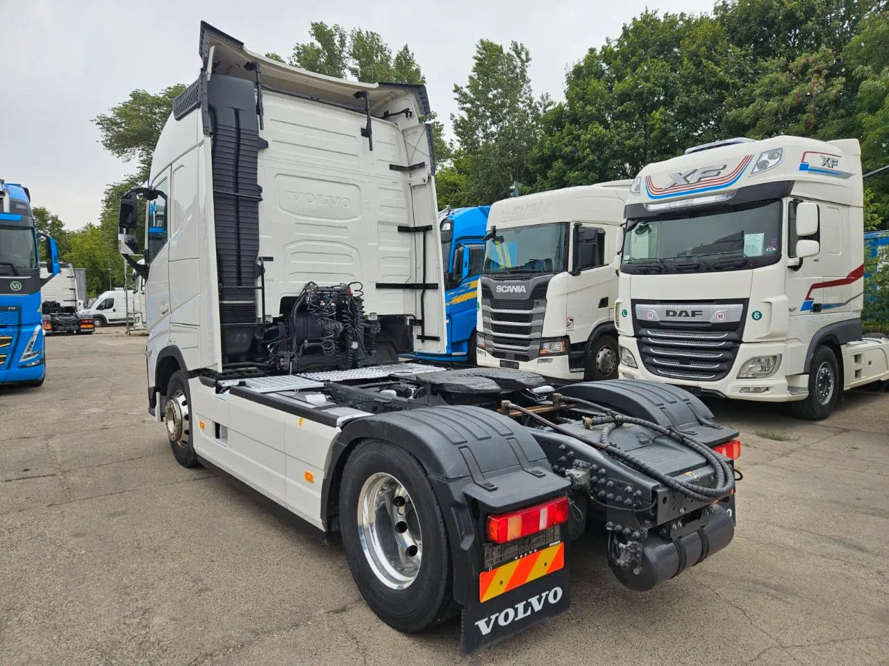 Volvo FH 460 Turbo Compound, I-Park, HYVA, Microwave, - شاحنة جرار: صور 5 Volvo FH 460 Turbo Compound, I-Park, HYVA, Microwave, - شاحنة جرار: صور 5