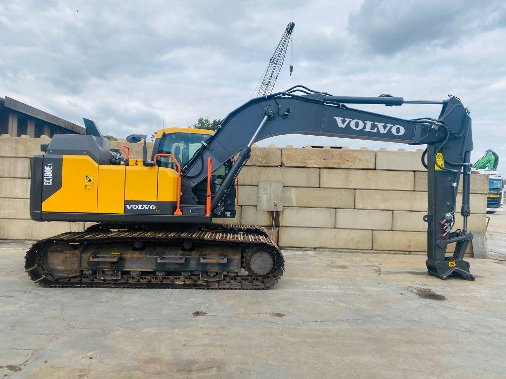 Volvo EC 180 E - حفارات زحافة: صور 2 Volvo EC 180 E - حفارات زحافة: صور 2