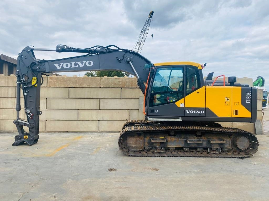 Volvo EC 180 E - حفارات زحافة: صور 1 Volvo EC 180 E - حفارات زحافة: صور 1