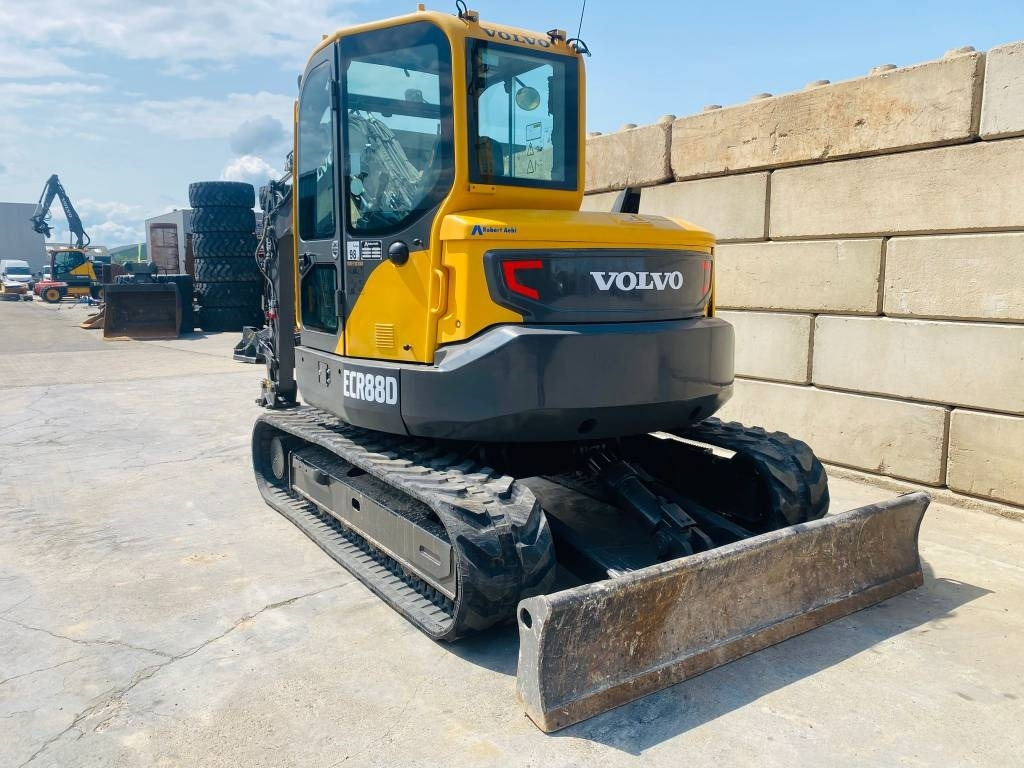 Volvo ECR 88 D - حفارة مصغرة: صور 4 Volvo ECR 88 D - حفارة مصغرة: صور 4