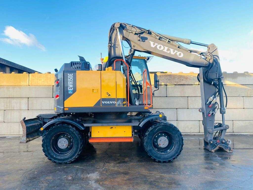 Volvo EWR 150 E - حفارة على عجلات: صور 2 Volvo EWR 150 E - حفارة على عجلات: صور 2