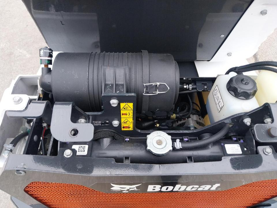 Bobcat L 28 Radlader Teleskoplader Hoflader Lader - لودر مفصلي صغير: صور 5 Bobcat L 28 Radlader Teleskoplader Hoflader Lader - لودر مفصلي صغير: صور 5