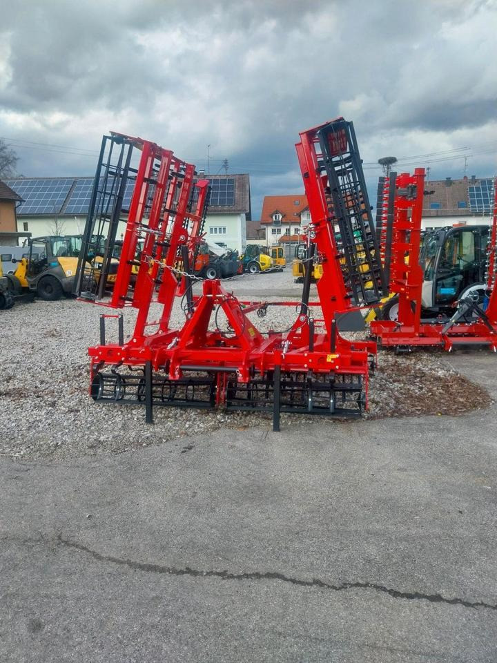 Kultivator Coral Plus Saatbettkombination Egge Grubber Lemken - مسلفة: صور 4 Kultivator Coral Plus Saatbettkombination Egge Grubber Lemken - مسلفة: صور 4