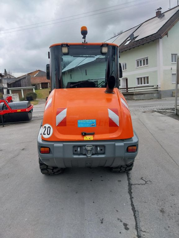 Liebherr 508 - اللودر بعجل: صور 4 Liebherr 508 - اللودر بعجل: صور 4