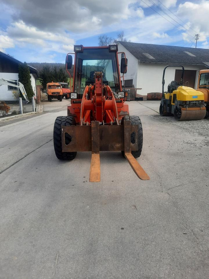 Radlader Hanomag 15F Hofschlepper Lader Schaufellader Hoflader - اللودر بعجل: صور 2 Radlader Hanomag 15F Hofschlepper Lader Schaufellader Hoflader - اللودر بعجل: صور 2