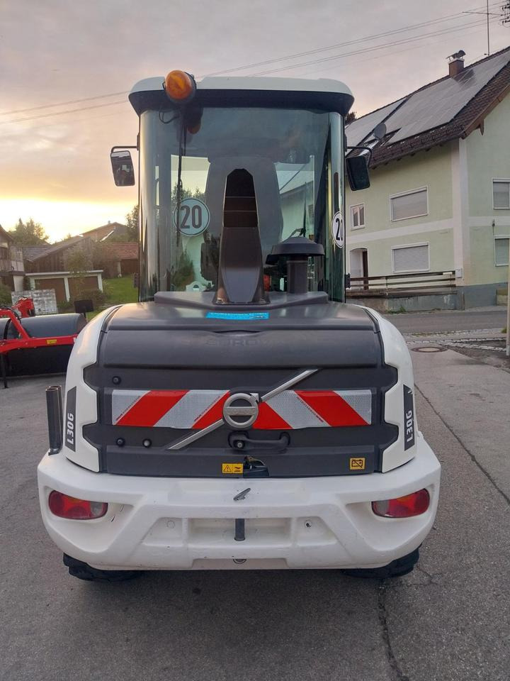 Radlader Volvo L 30 G Hoflader Lader Schaufellader 25 35 20 - لودر مفصلي صغير: صور 4 Radlader Volvo L 30 G Hoflader Lader Schaufellader 25 35 20 - لودر مفصلي صغير: صور 4