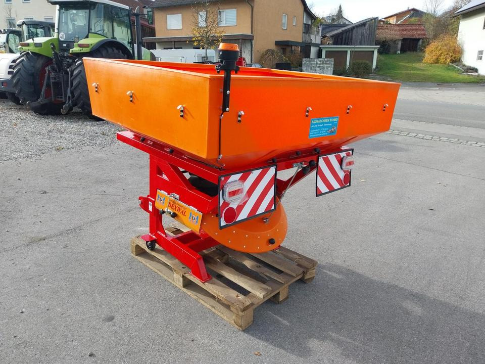 Salzstreuer 550-1200kg Sand Splitt Schlepper Traktor Streuer - الرمال مفرشة: صور 5 Salzstreuer 550-1200kg Sand Splitt Schlepper Traktor Streuer - الرمال مفرشة: صور 5
