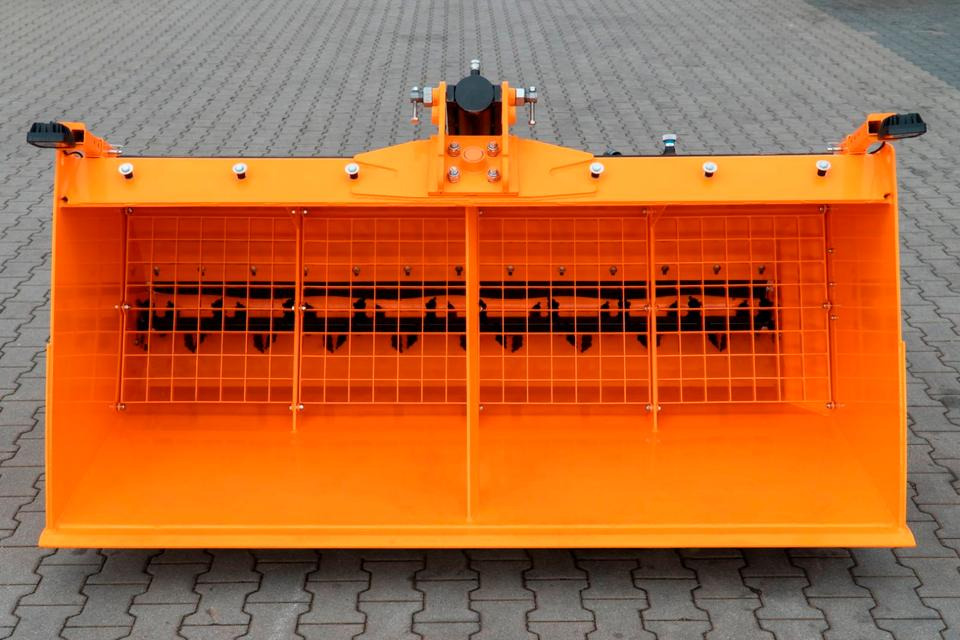 Salzstreuer Sandstreuer Splittstreuer Schlepper Traktor Fendt - الرمال مفرشة: صور 1 Salzstreuer Sandstreuer Splittstreuer Schlepper Traktor Fendt - الرمال مفرشة: صور 1