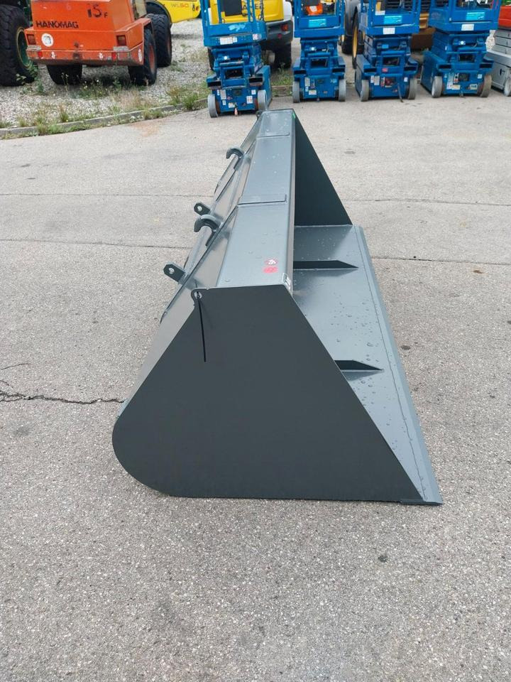 Schaufel 2,4m Euro Volumen Schlepper Frontladerschaufel Fendt - بكت شيول: صور 3 Schaufel 2,4m Euro Volumen Schlepper Frontladerschaufel Fendt - بكت شيول: صور 3