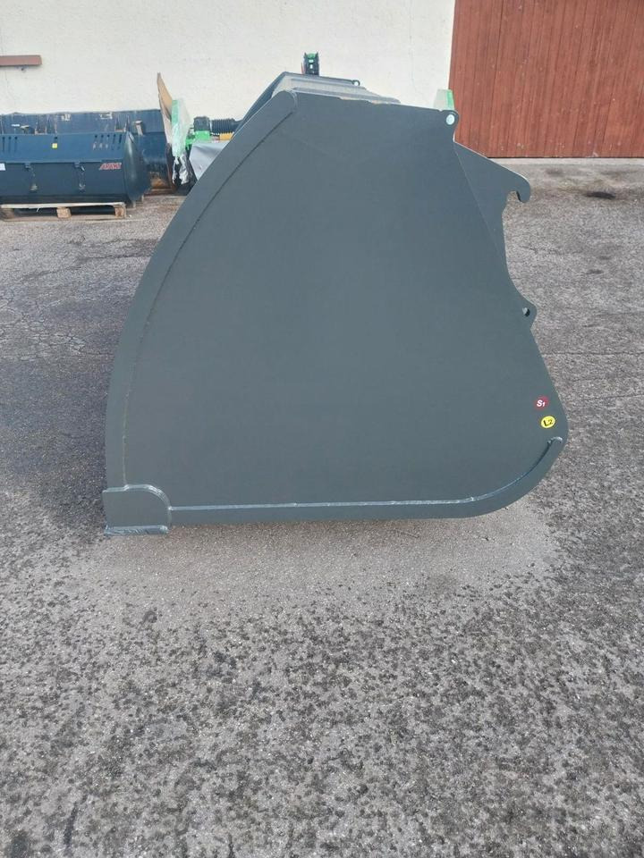 Schaufel XXL Volumen Schlepper Radlader Teleskoplader Fendt Cat - بكت شيول: صور 5 Schaufel XXL Volumen Schlepper Radlader Teleskoplader Fendt Cat - بكت شيول: صور 5