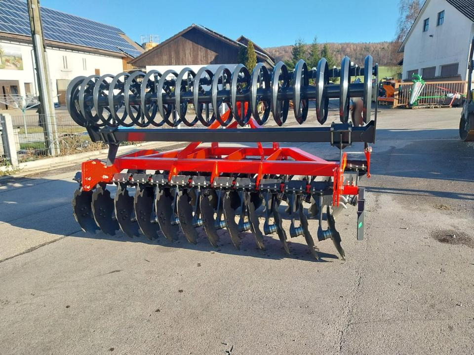 Scheibenegge 3m Scheibengrubber Kurzscheibenegge Grubber - قرص مسلفة: صور 2 Scheibenegge 3m Scheibengrubber Kurzscheibenegge Grubber - قرص مسلفة: صور 2