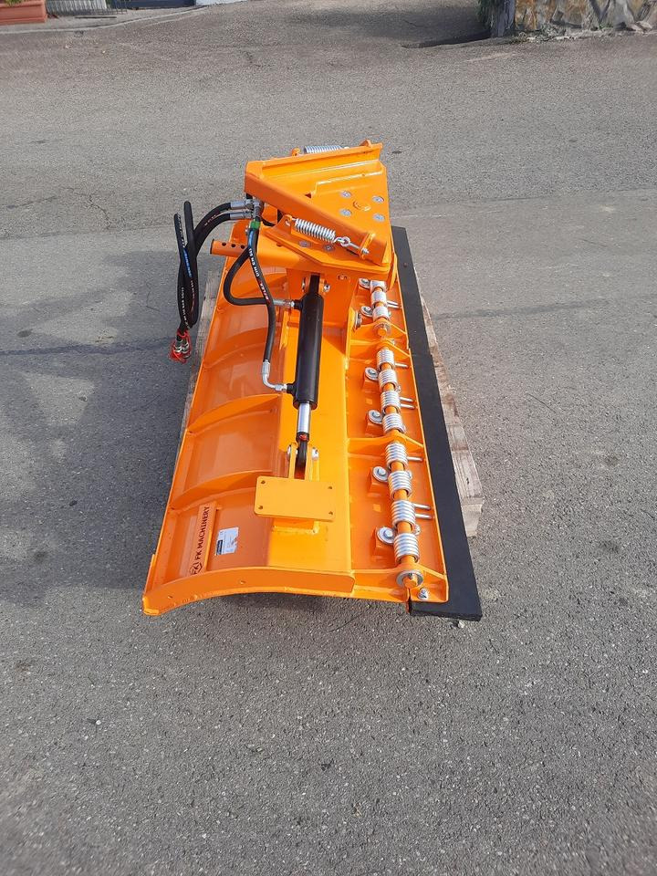 Schneeschild 1,8m Deutz Kommunal Schlepper Radlader Hoflader - كاسحة ثلوج: صور 4 Schneeschild 1,8m Deutz Kommunal Schlepper Radlader Hoflader - كاسحة ثلوج: صور 4