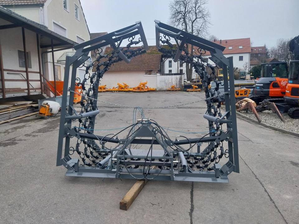 Wiesenegge 6 - 8m Wiesenstriegel Wiesenschleppe Schlepper - سلسلة مسلفة: صور 1 Wiesenegge 6 - 8m Wiesenstriegel Wiesenschleppe Schlepper - سلسلة مسلفة: صور 1