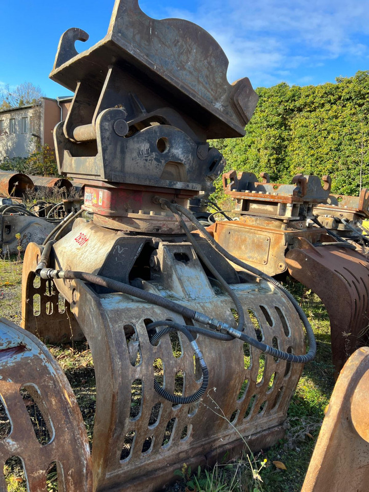 Demarec Sortiergreifer DRG 36 Anbaugeräte Baumaschinen Sortiergreifer 960Ltr. für Maschine 25-50to - آلات البناء: صور 1 Demarec Sortiergreifer DRG 36 Anbaugeräte Baumaschinen Sortiergreifer 960Ltr. für Maschine 25-50to - آلات البناء: صور 1