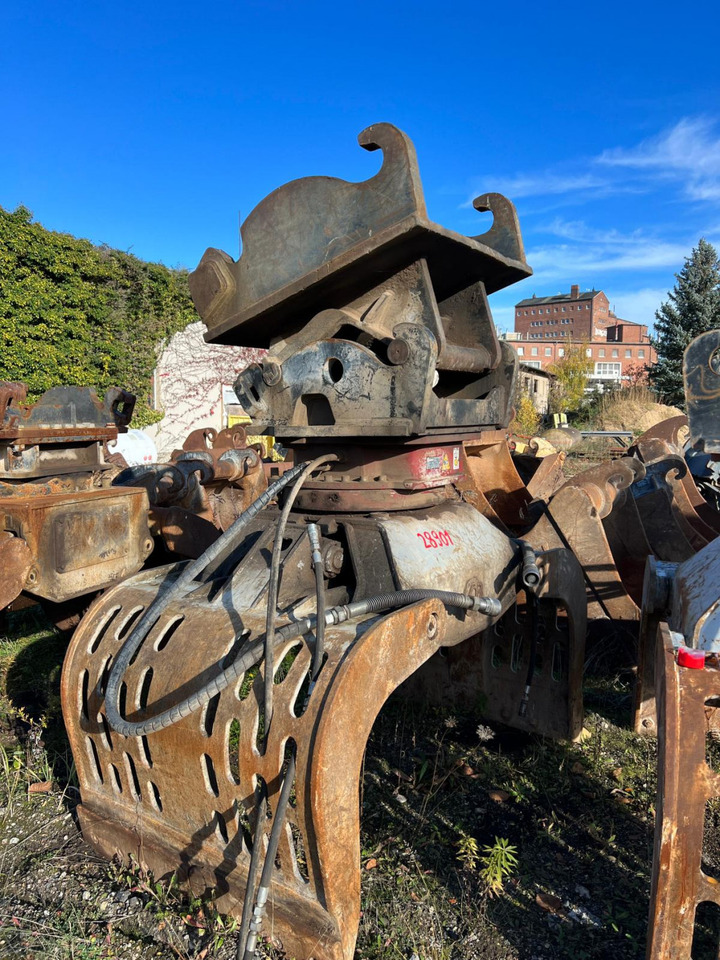 Demarec Sortiergreifer DRG 36 Anbaugeräte Baumaschinen Sortiergreifer 960Ltr. für Maschine 25-50to - آلات البناء: صور 3 Demarec Sortiergreifer DRG 36 Anbaugeräte Baumaschinen Sortiergreifer 960Ltr. für Maschine 25-50to - آلات البناء: صور 3