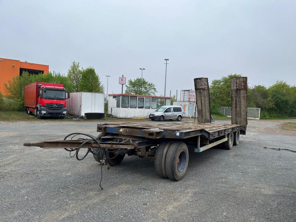 Goldhofer Tieflader TU 3-24/80 Tiefladeranhänger Rampen - عربة مسطحة منخفضة مقطورة: صور 1 Goldhofer Tieflader TU 3-24/80 Tiefladeranhänger Rampen - عربة مسطحة منخفضة مقطورة: صور 1