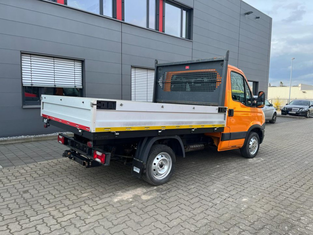 IVECO(I) Daily 29L13 Pritsche - الشاحنات الصغيرة المسطحة: صور 4 IVECO(I) Daily 29L13 Pritsche - الشاحنات الصغيرة المسطحة: صور 4