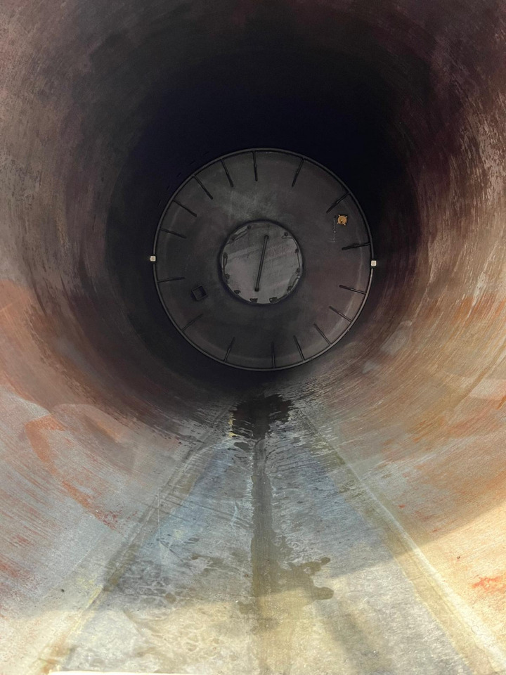 KRONE BDF-Anhänger AZW 18 Tankanhänger Bj-2011 Saug+Druck - مقطورة صهريج: صور 4 KRONE BDF-Anhänger AZW 18 Tankanhänger Bj-2011 Saug+Druck - مقطورة صهريج: صور 4