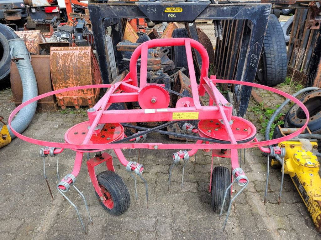 جرار Kubota Trecker 1400 Diverse mit Zapfwelle am Heck und H: صور 11