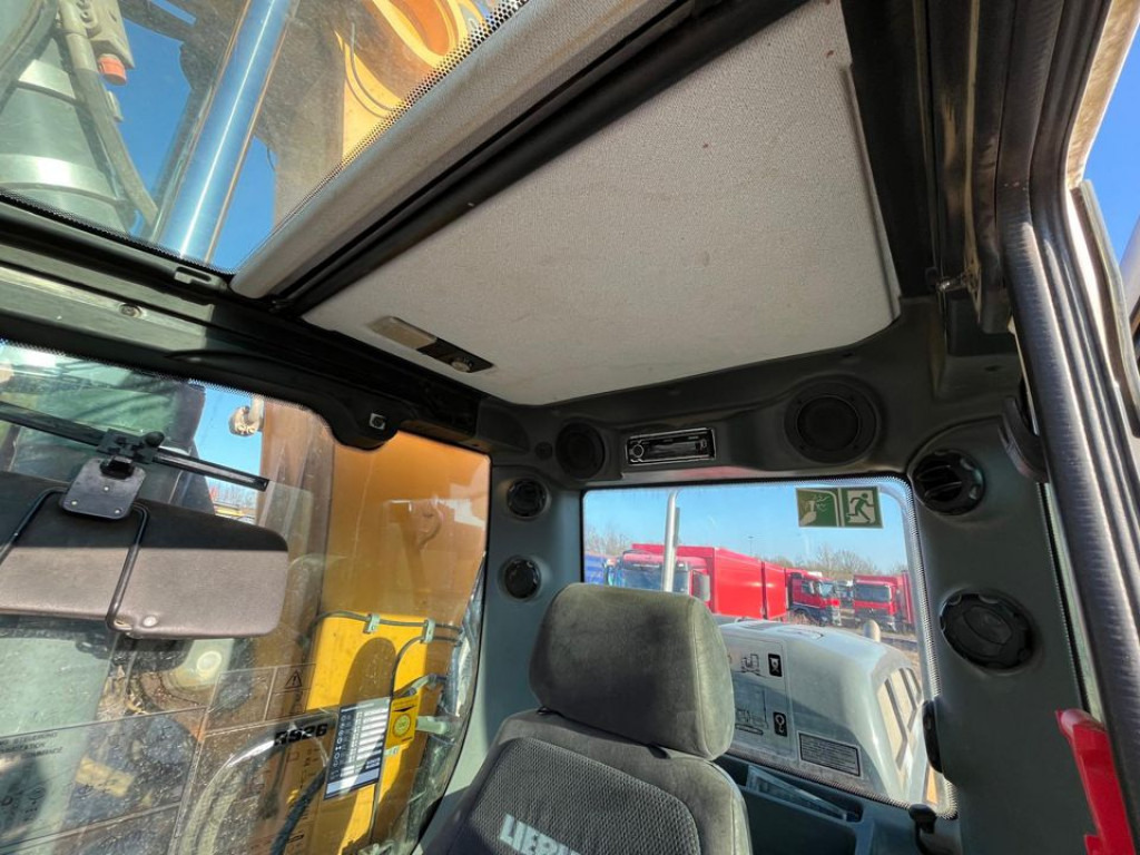 LIEBHERR R 926 SLC Ketten- Raupenbagger Verstella.Deutsch - حفارات زحافة: صور 3 LIEBHERR R 926 SLC Ketten- Raupenbagger Verstella.Deutsch - حفارات زحافة: صور 3