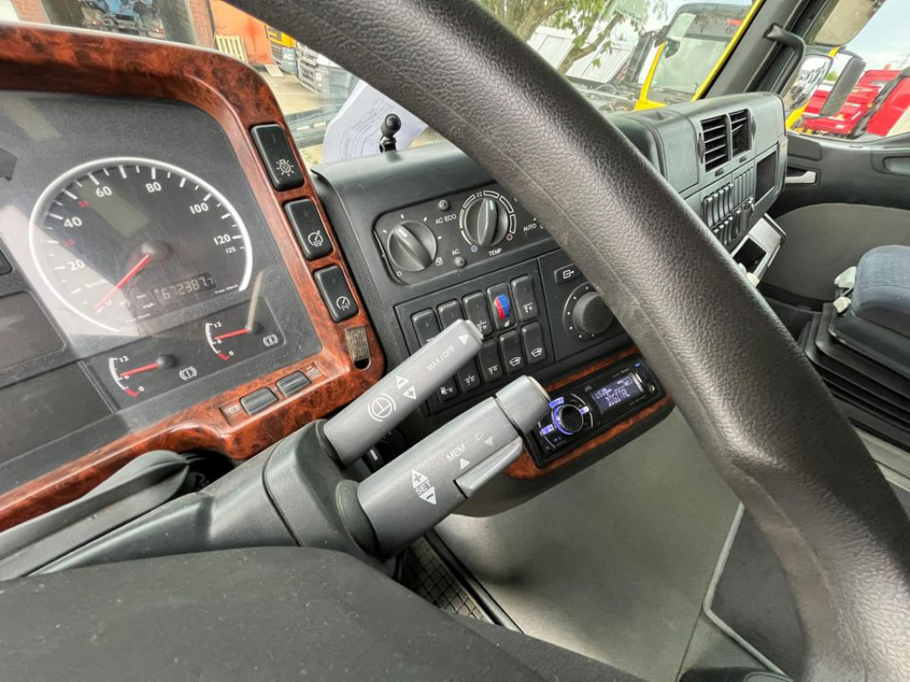 MAN TG-A 41.660 8x4 4 BBS SZM Schwerlast 250 to WSK - شاحنة جرار: صور 4 MAN TG-A 41.660 8x4 4 BBS SZM Schwerlast 250 to WSK - شاحنة جرار: صور 4