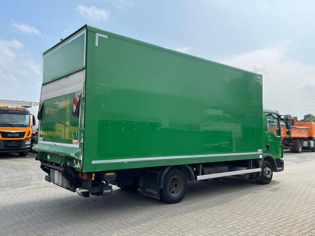 MAN TG-L 12.220 4x2 BL Standardkoffer LBW LBW 1.5 to - بصندوق مغلق شاحنة: صور 3 MAN TG-L 12.220 4x2 BL Standardkoffer LBW LBW 1.5 to - بصندوق مغلق شاحنة: صور 3