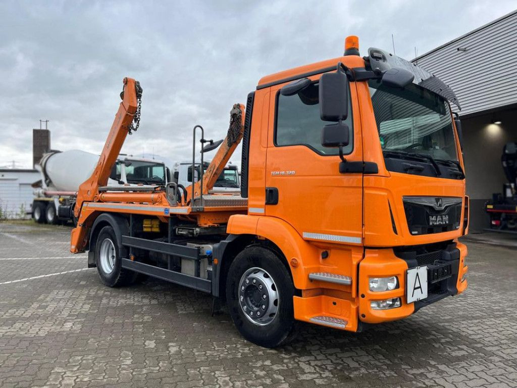 MAN TG-M 18.320 4x2 Absetzkipper Meiller, Funk, 98TK - شاحنات قابلة للفك شاحنة: صور 2 MAN TG-M 18.320 4x2 Absetzkipper Meiller, Funk, 98TK - شاحنات قابلة للفك شاحنة: صور 2