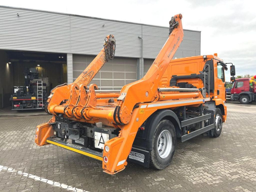 MAN TG-M 18.320 4x2 Absetzkipper Meiller, Funk, 98TK - شاحنات قابلة للفك شاحنة: صور 3 MAN TG-M 18.320 4x2 Absetzkipper Meiller, Funk, 98TK - شاحنات قابلة للفك شاحنة: صور 3