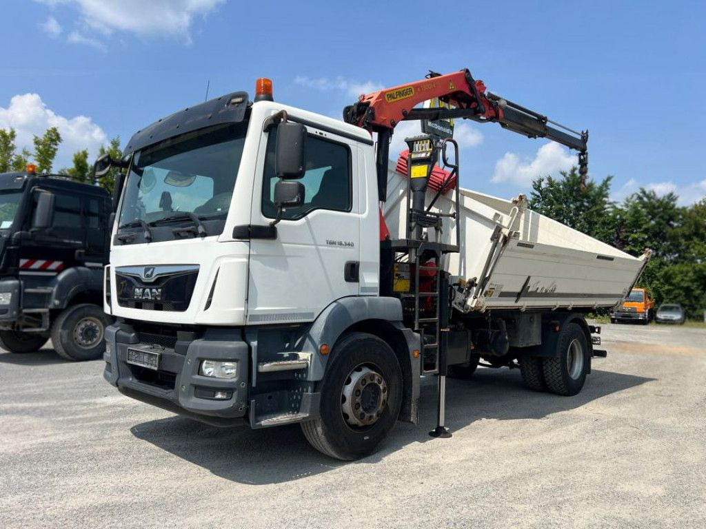 MAN TG-M 18.340 4x2 2-Achs Kipper Kran Palf. PK 130 - قلابات, شاحنة كرين: صور 1 MAN TG-M 18.340 4x2 2-Achs Kipper Kran Palf. PK 130 - قلابات, شاحنة كرين: صور 1