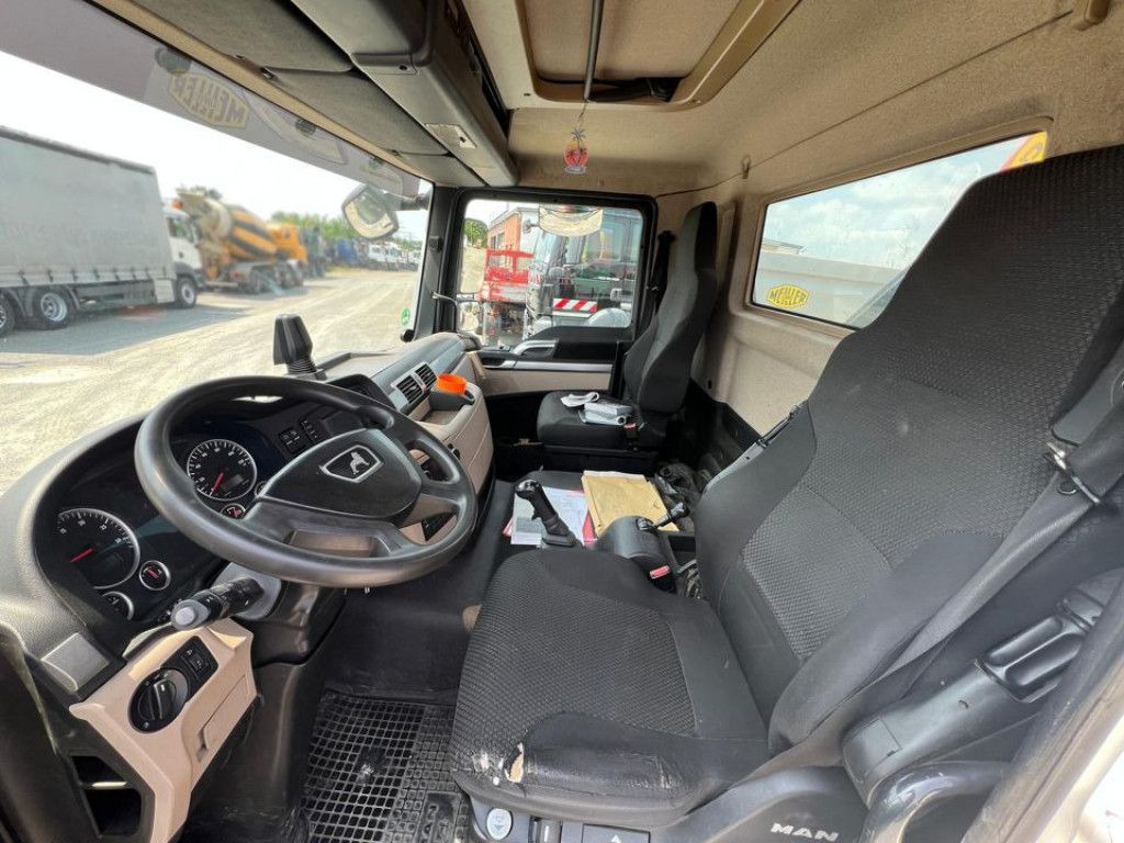MAN TG-M 18.340 4x2 2-Achs Kipper Kran Palf. PK 130 - قلابات, شاحنة كرين: صور 5 MAN TG-M 18.340 4x2 2-Achs Kipper Kran Palf. PK 130 - قلابات, شاحنة كرين: صور 5