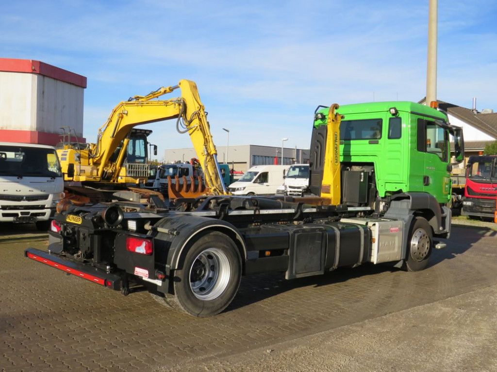 MAN TG-S 18.320 BL Abrollkipper - شاحنة ذات الخطاف: صور 4 MAN TG-S 18.320 BL Abrollkipper - شاحنة ذات الخطاف: صور 4